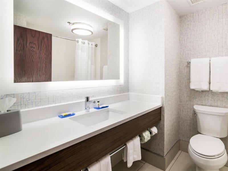 Holiday Inn Express - Plymouth By Ihg Exteriér fotografie
